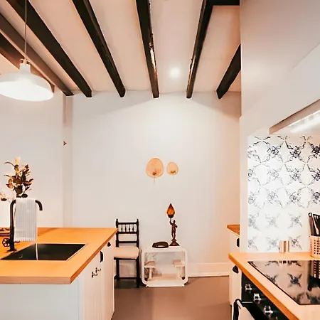 Historic & Stylish 3bed Centre By Gt House Lisbon