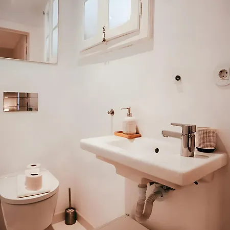 Historic & Stylish 3bed Centre By Gt House Апартаменти Лісабон